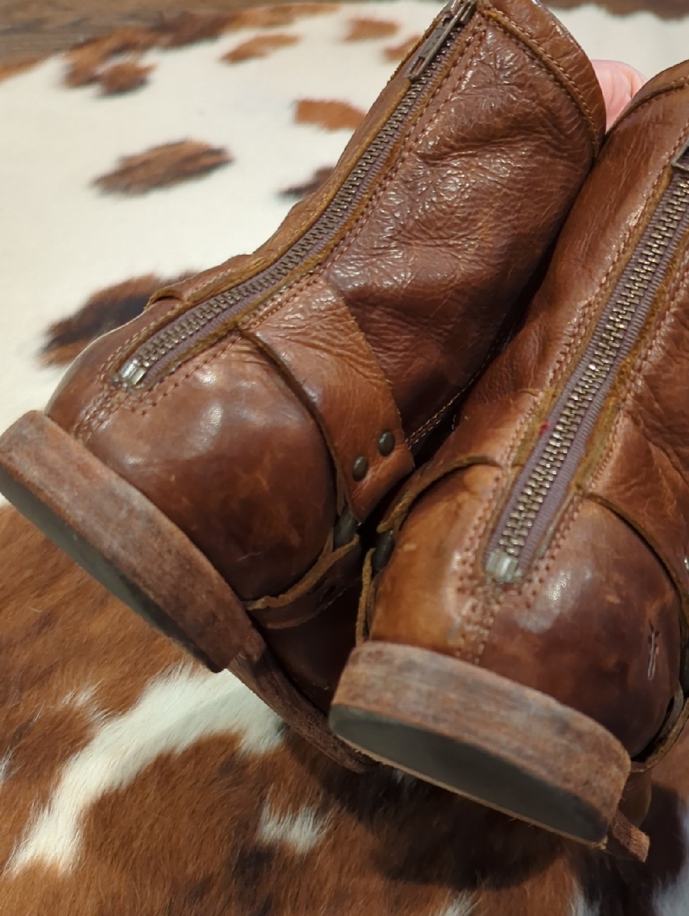 Frye Phillip Harness classic ankle boot featuring a Vintage Leather Construction - Picture 13 of 16
